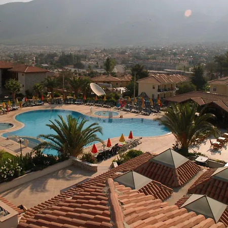 酒店 Telmessos Neva 4*