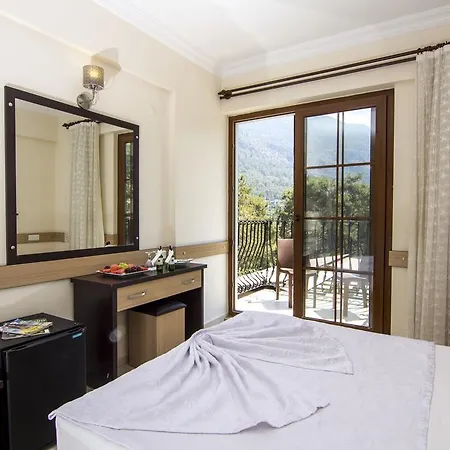 Telmessos Neva Hotel 3*