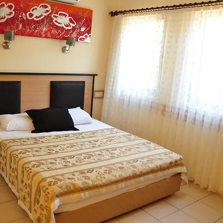 Telmessos Neva Otel 3*