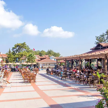 Telmessos Neva ホテル