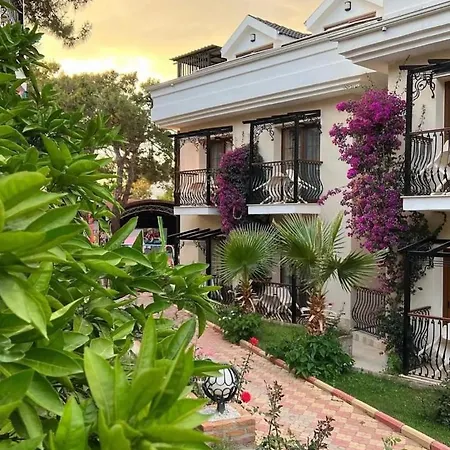 Telmessos Neva מלון 4*